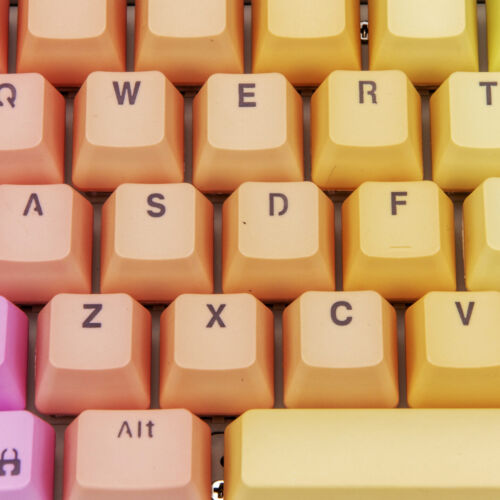 60 Custom Herní Mechanická Klávesnice v barvě Rainbow- Bílý hliníkový case, detail